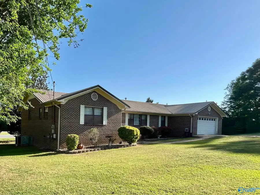 4691 Cornelia Drive, Hokes Bluff, AL 35903 - #2