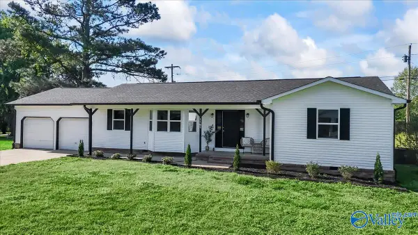 1162 6th Avenue, Arab, AL 35016