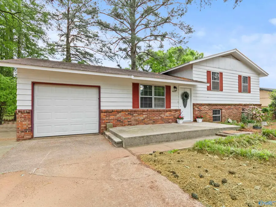 3825 SW Pinedale Drive, Huntsville, AL 35805 - #2