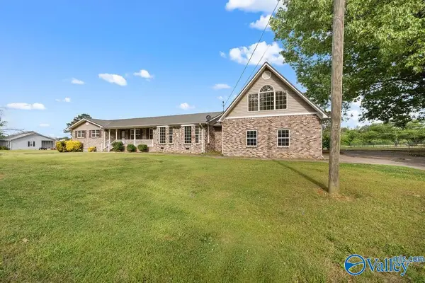 525 Riverwood Drive, Hokes Bluff, AL 35903