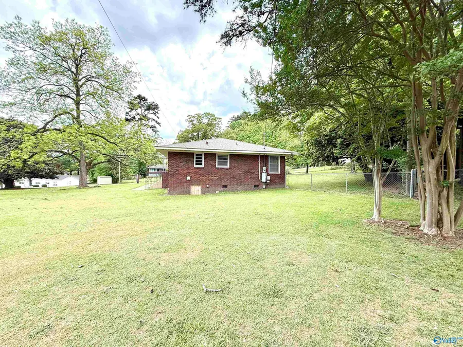 1900 Noccalula Road, Gadsden, AL 35904 - #3