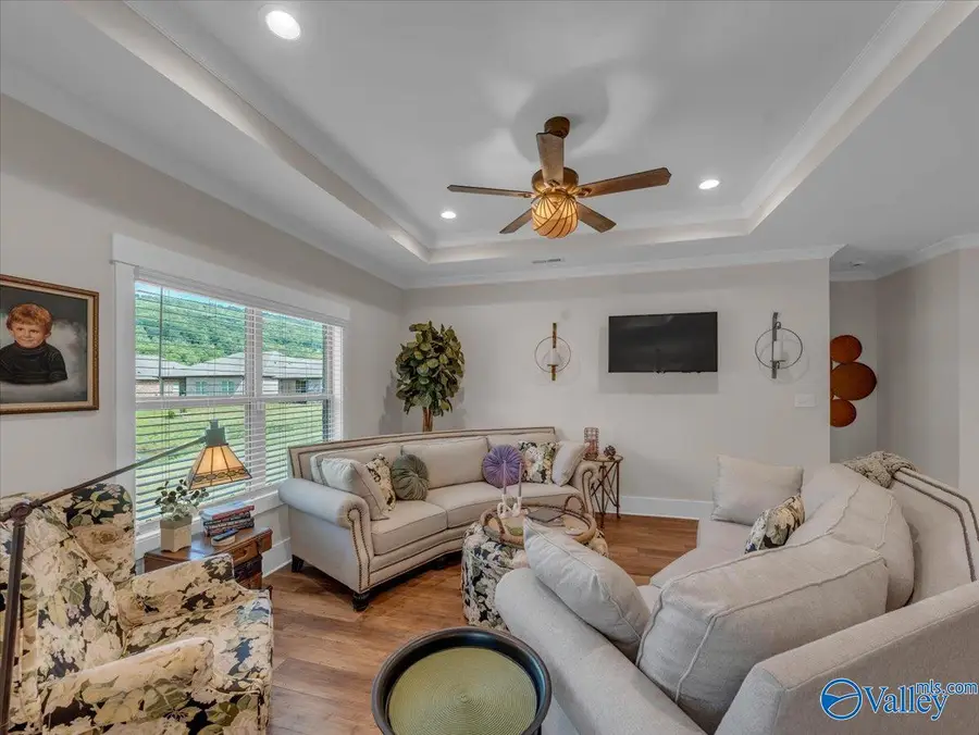 9104 Ohms Circle Se, Owens Cross Roads, AL 35763 - #3