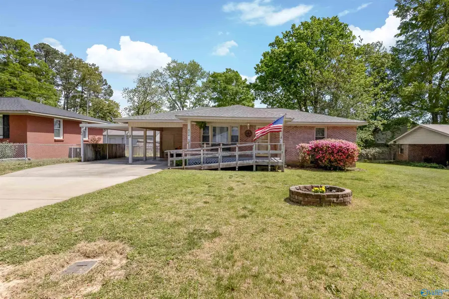 404 Cedar Street Nw, Hartselle, AL 35640 - #2