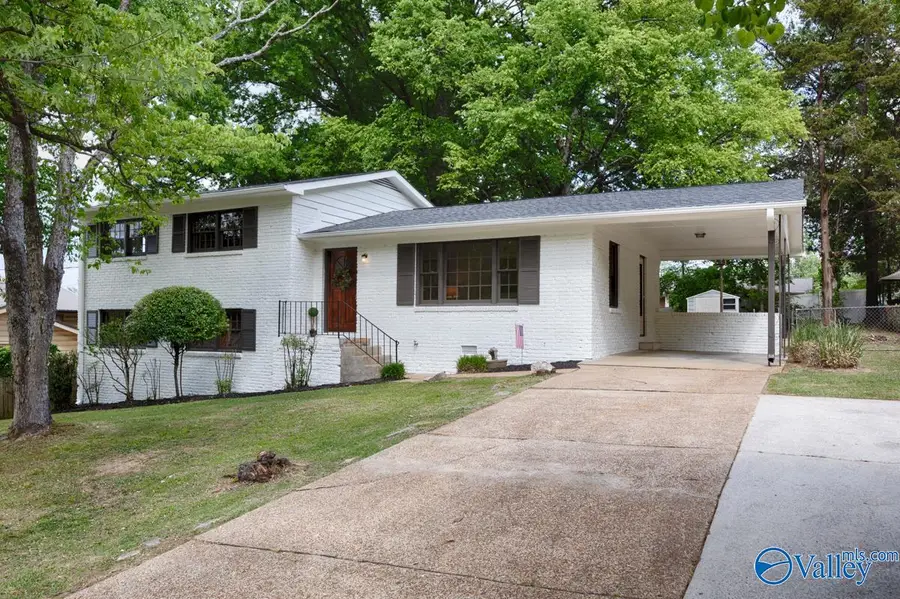 3909 Crestview Drive Nw, Huntsville, AL 35816 - #2