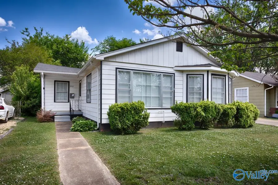 2507 Pansy Street Sw, Huntsville, AL 35801 - #2