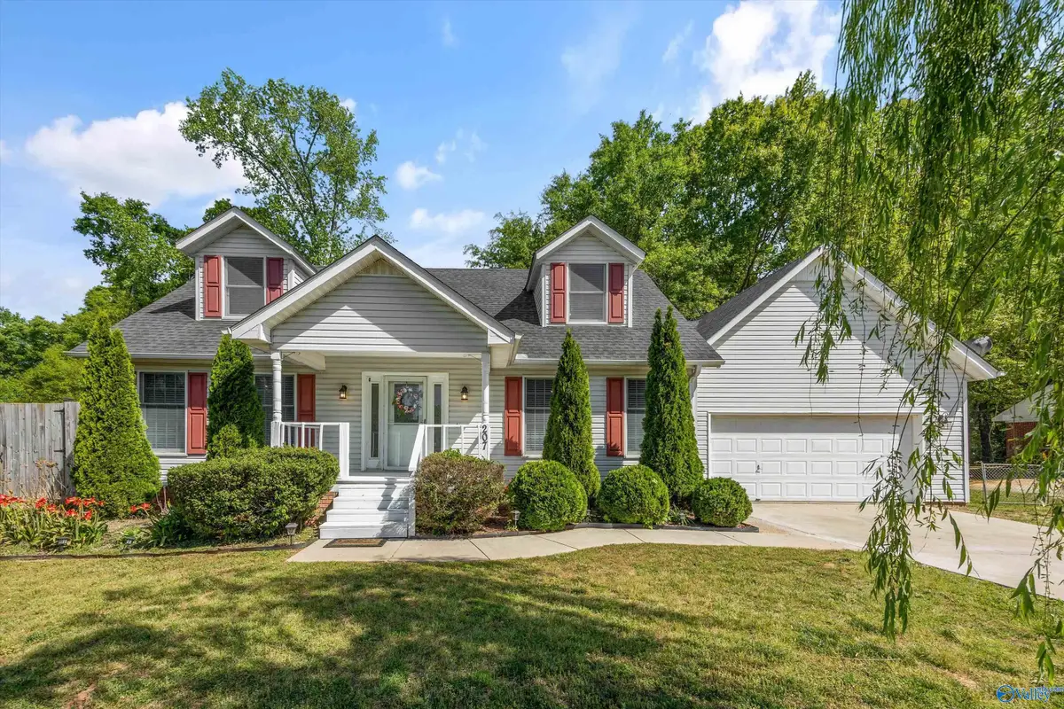 207 Backwood Trail, Hazel Green, AL 35750 - #1