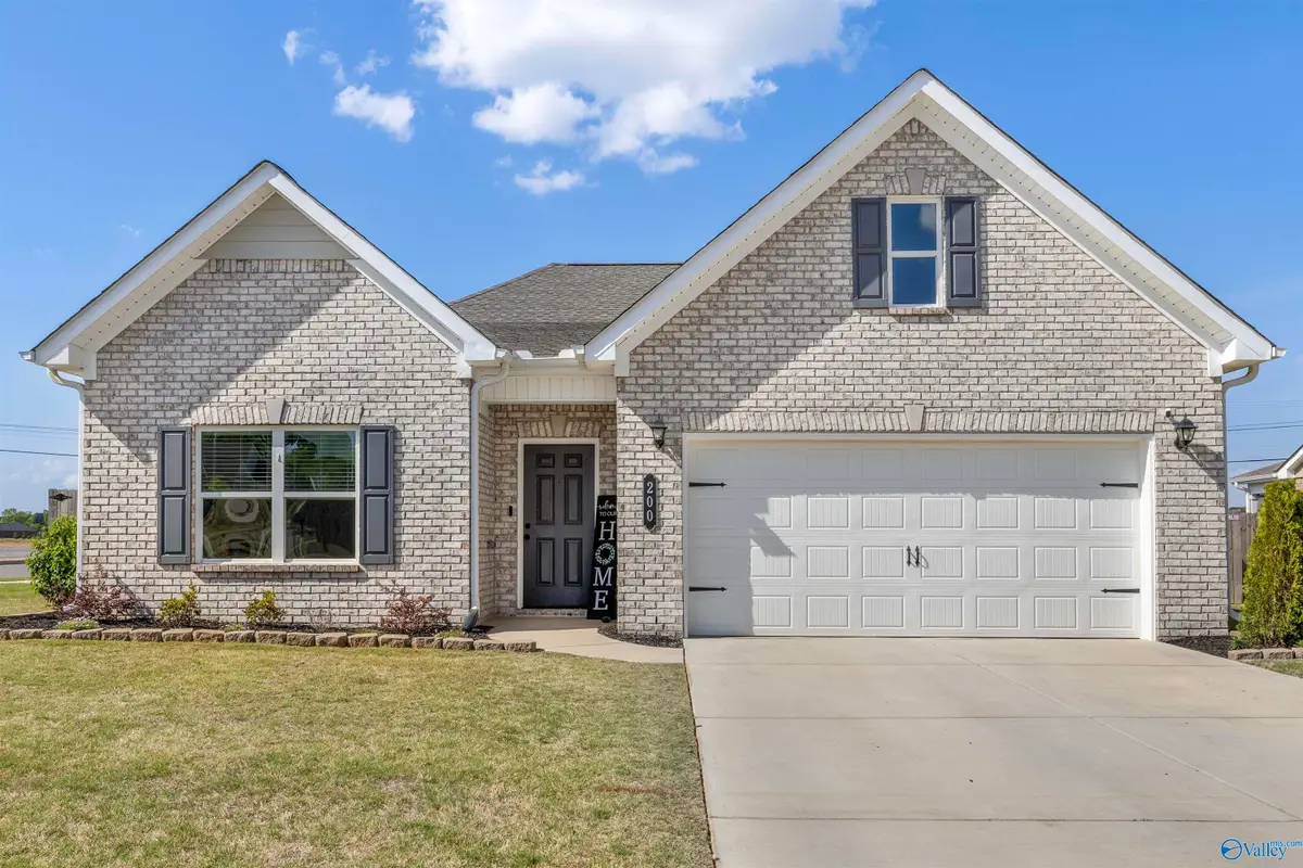 200 School House Road, Decatur, AL 35603 - #1