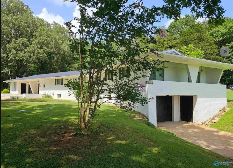 166 Kimberly Drive, Woodville, AL 35776 - #3