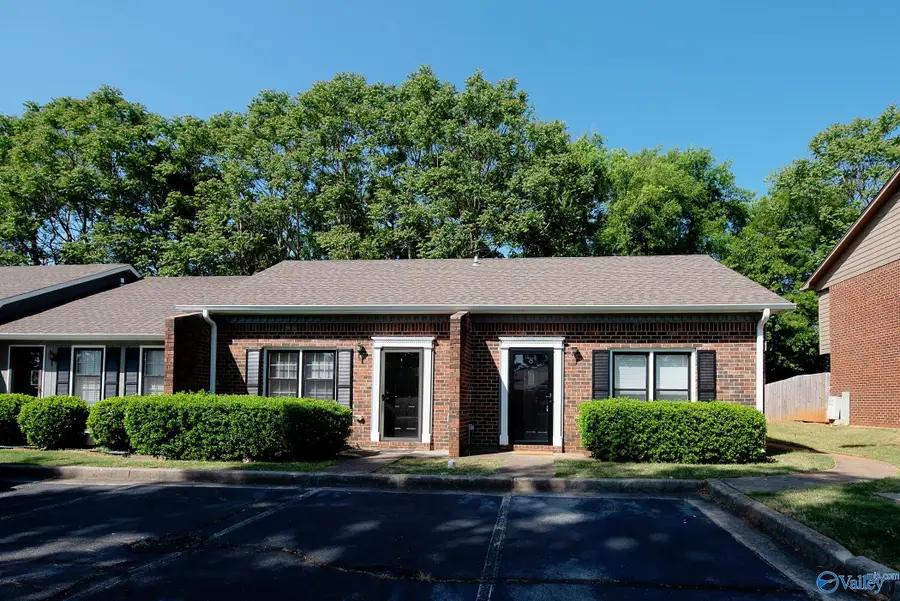 8138 Oldfield Road Sw #8D, Huntsville, AL 35802 - #2