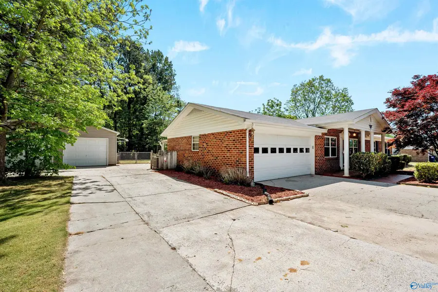 121 Flowerwood Drive, Meridianville, AL 35759 - #3