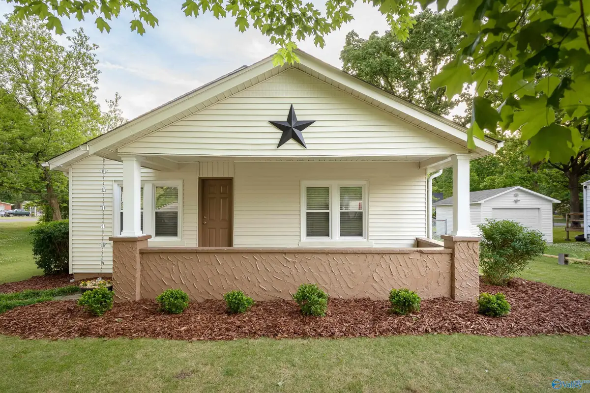 1413 Sherrod Avenue, Florence, AL 35630 - #1