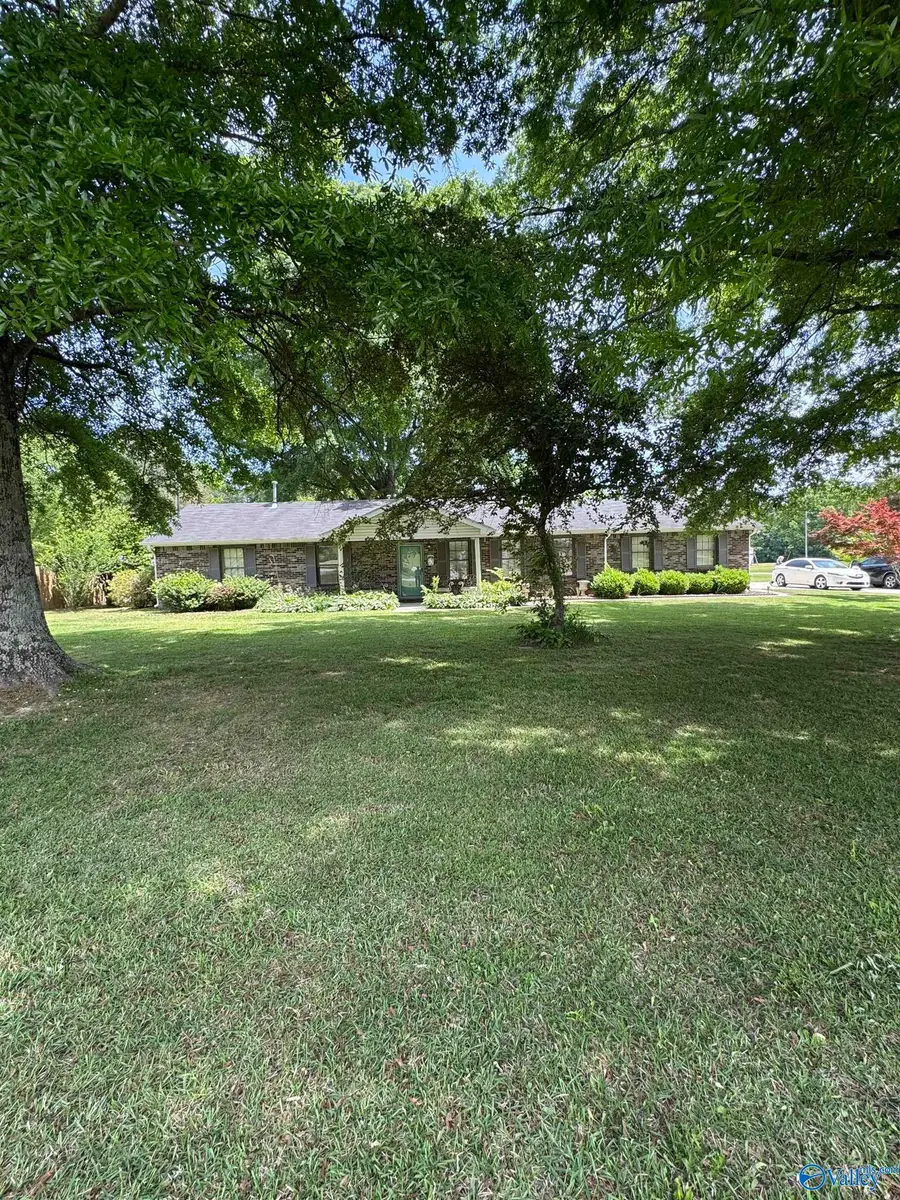 1861 New Center Road, Hartselle, AL 35640 - #3