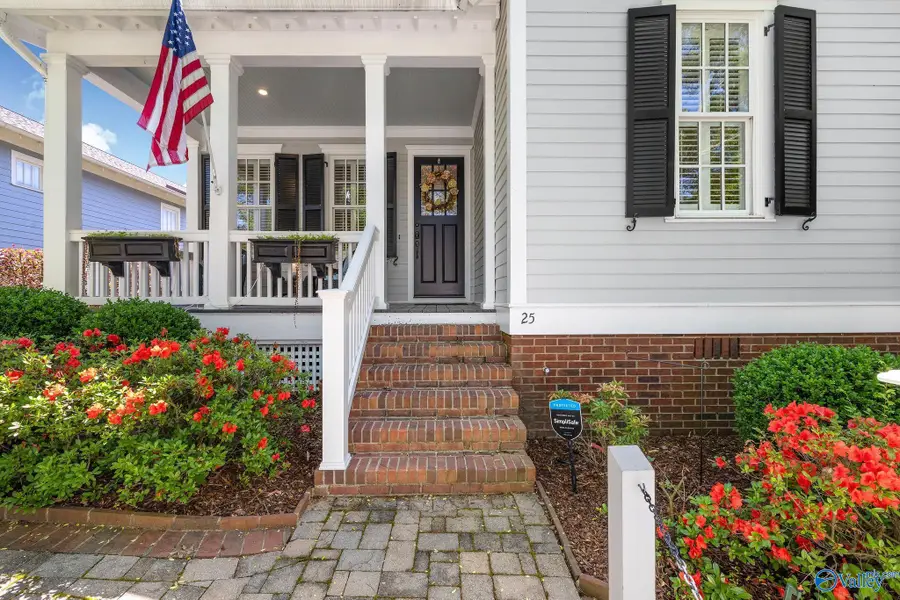 25 Chalkstone Street Nw, Huntsville, AL 35806 - #3