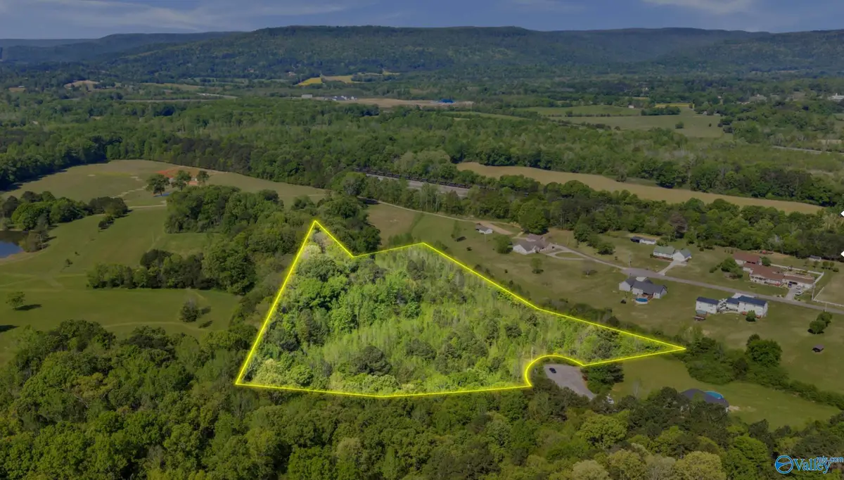 127 Rich Drive, Bridgeport, AL 35740 - #1