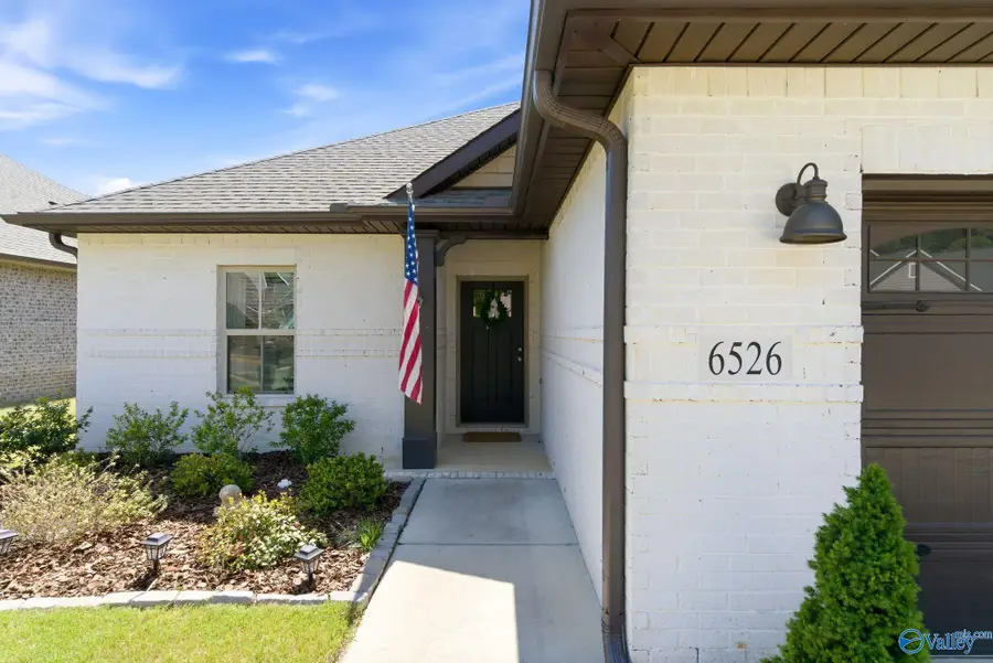 6526 Oak Meadow Drive, Owens Cross Roads, AL 35763 - #2