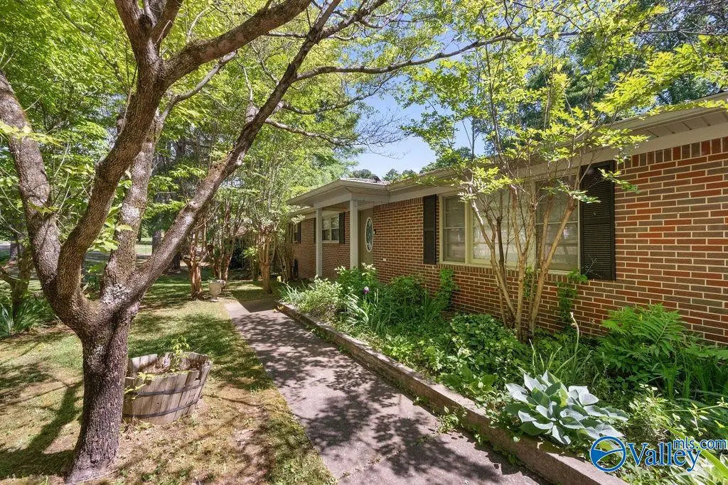 2417 Sunset Strip, Gadsden, AL 35904 - #1