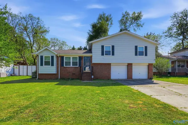 4045 Knollbrook Drive Nw, Huntsville, AL 35810