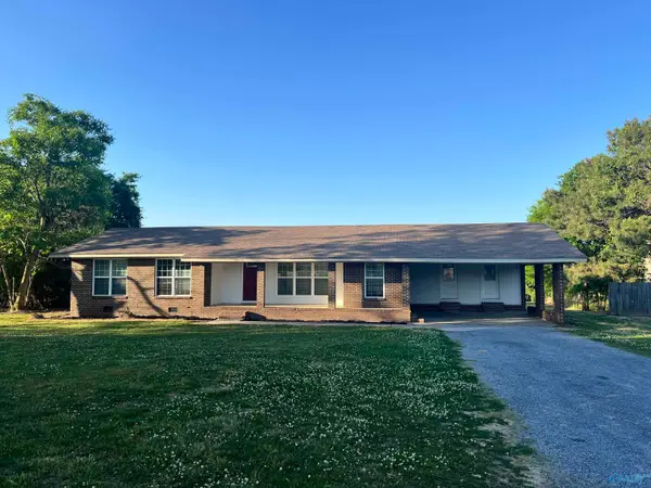 5668 Hustleville Road, Albertville, AL 35951