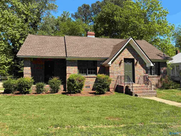 405 Hine Street South, Athens, AL 35611