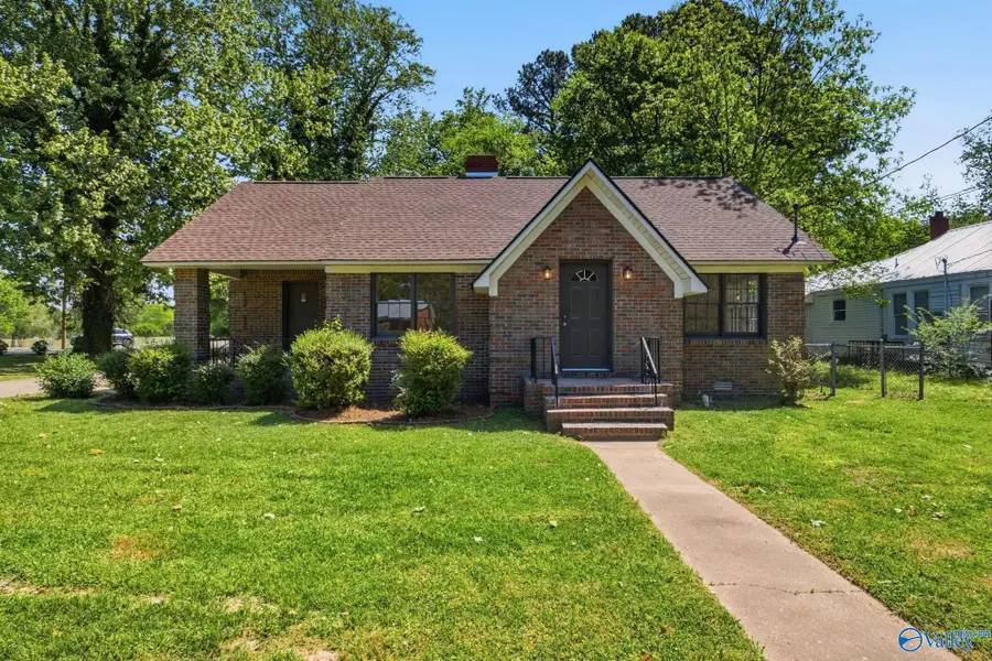 405 Hine Street South, Athens, AL 35611 - #3