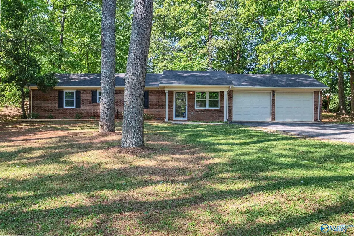 132 Dexter Circle, Madison, AL 35757 - #1
