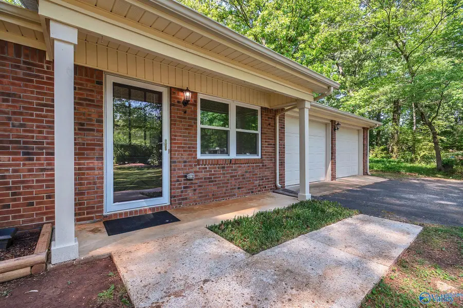 132 Dexter Circle, Madison, AL 35757 - #2