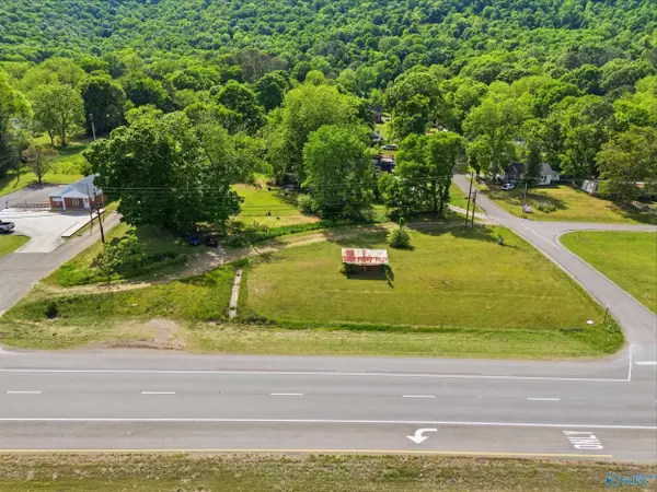 30 Knolton Street, Paint Rock, AL 35764