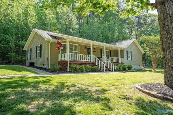 836 County Road 140, Valley Head, AL 35989