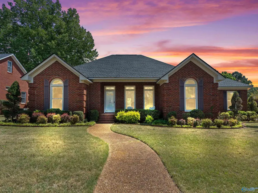 304 Bay Hill Way Sw, Huntsville, AL 35824 - #2