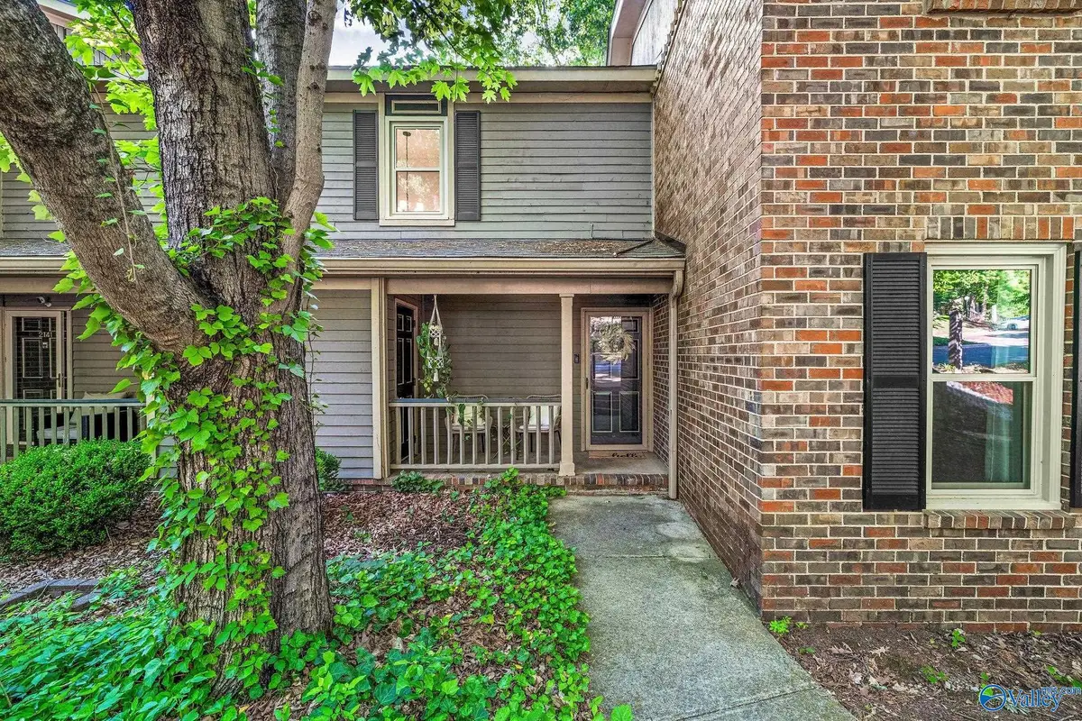 2140 Greenwood Place Sw, Huntsville, AL 35802 - #1