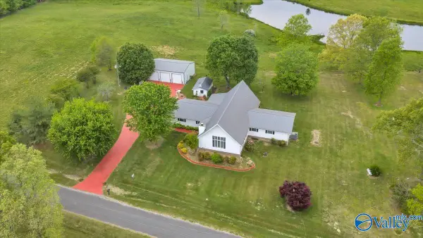 194 County Road 815, Higdon, AL 35979