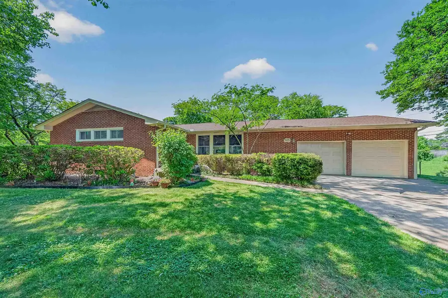 505 Bellingrath Drive Sw, Huntsville, AL 35802 - #2