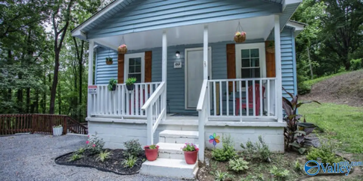 1601 West Street, Guntersville, AL 35976 - #1