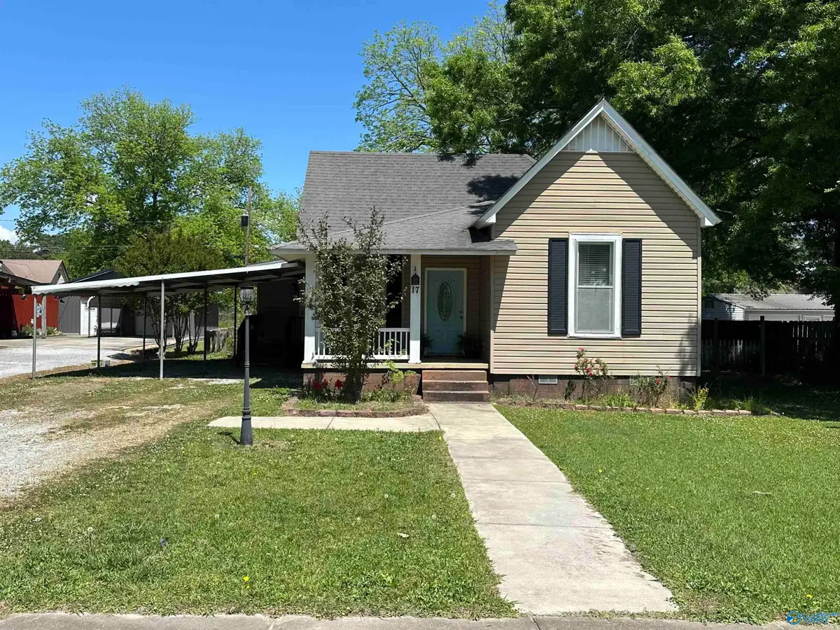 17 Sommersworth Avenue, Gadsden, AL 35904 - #1