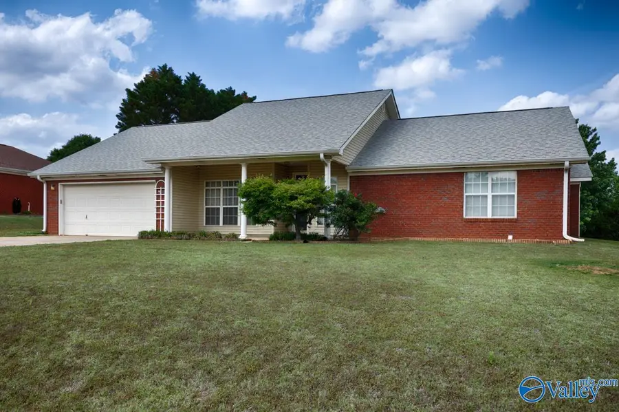 135 Crossing Blvd, Meridianville, AL 35759 - #2