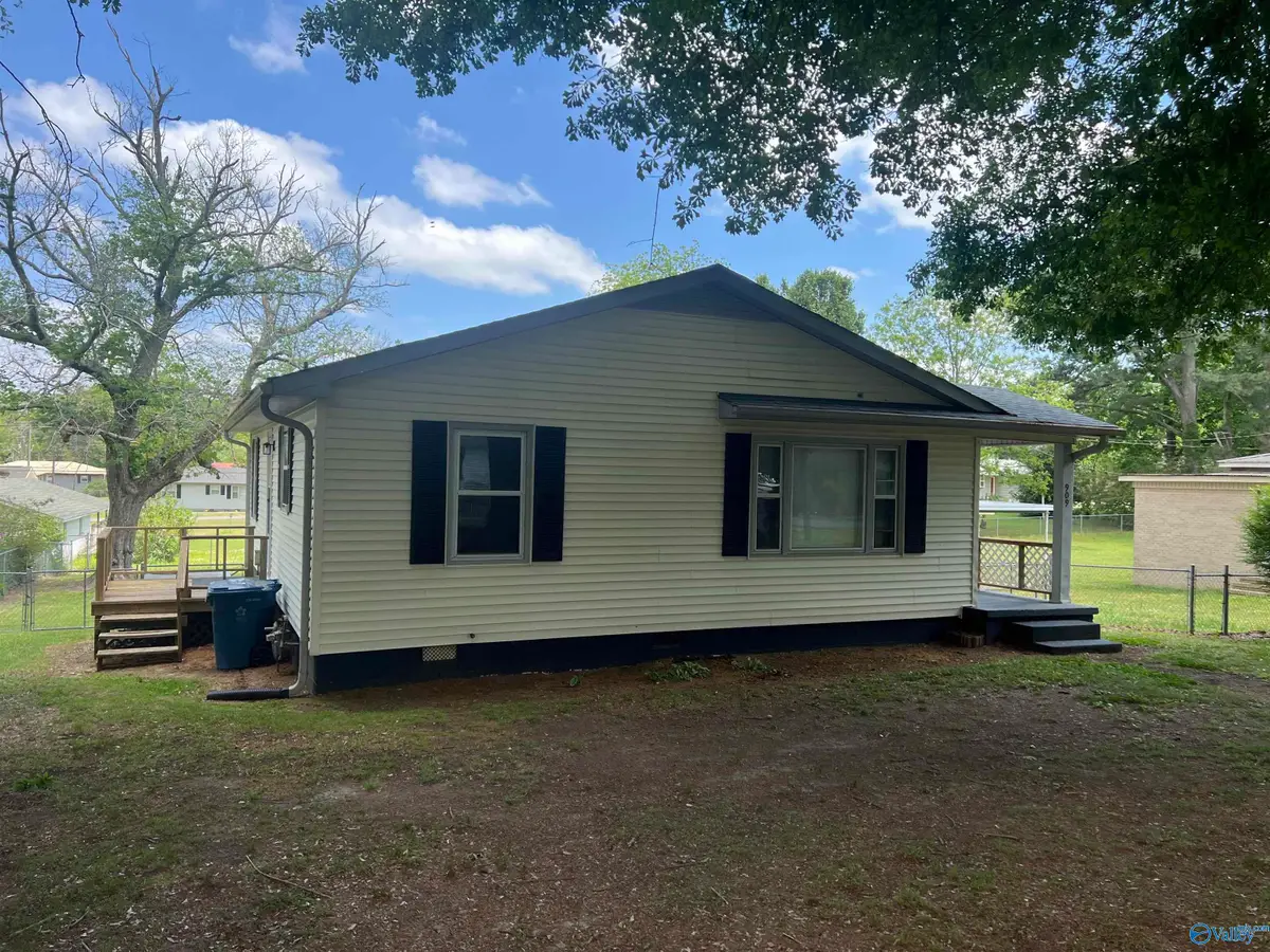 909 Snowden Circle, Boaz, AL 35957 - #1