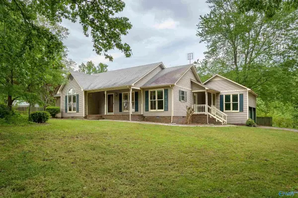 9206 Barker Road, Athens, AL 35614