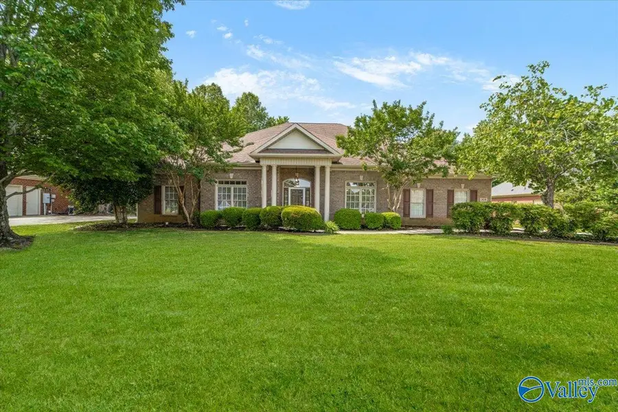308 Blue Creek Drive, Harvest, AL 35749 - #3