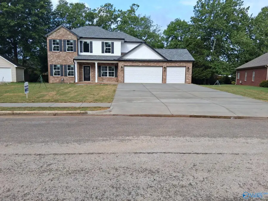 36 Emory Drive, Priceville, AL 35603 - #2