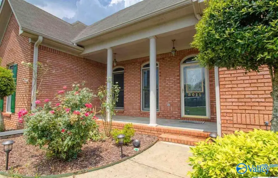 3011 Lenox Drive, Decatur, AL 35603 - #3