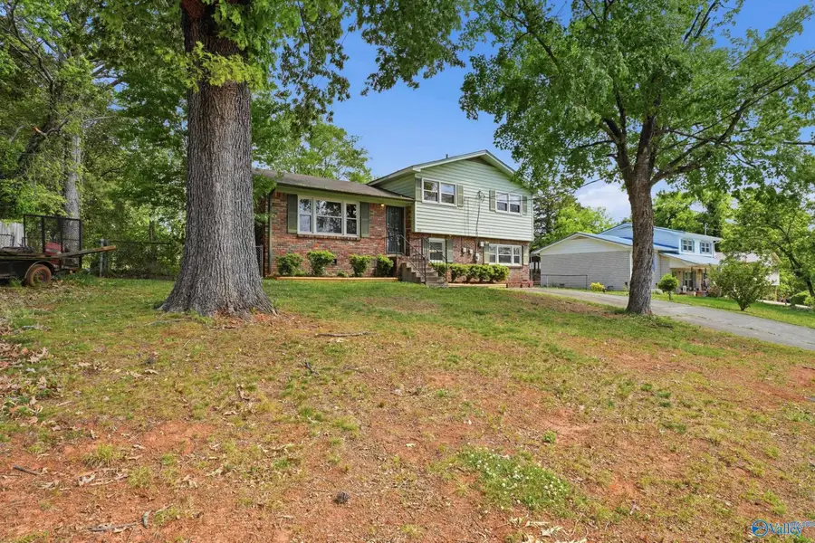 2814 Hilltop Terrace, Huntsville, AL 35810 - #2