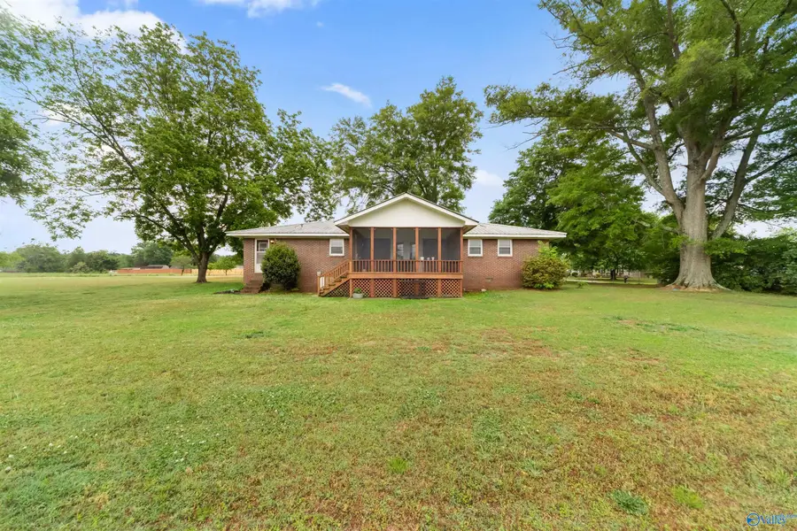 409 Rains Avenue, Glencoe, AL 35905 - #2
