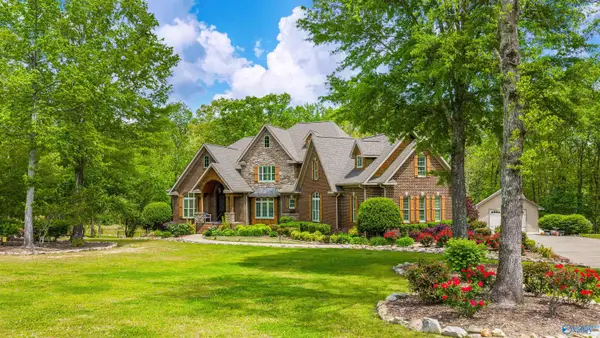 28 Caney Creek Drive, Rainsville, AL 35986