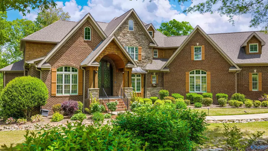 28 Caney Creek Drive, Rainsville, AL 35986 - #2