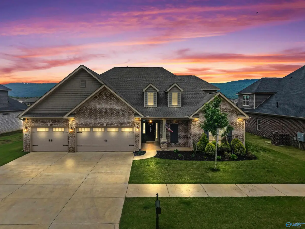7519 Flint Crossing Circle, Owens Cross Roads, AL 35763 - #1