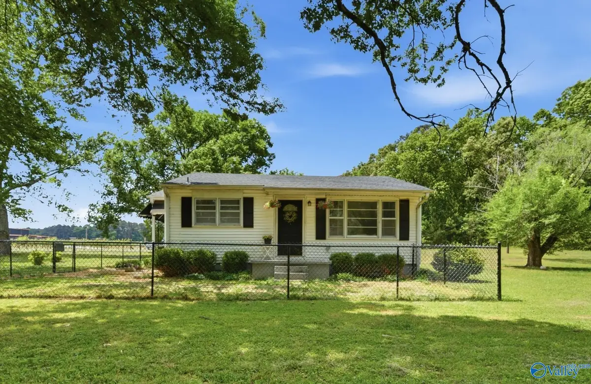 9347 Pulaski Pike, Toney, AL 35773 - #1