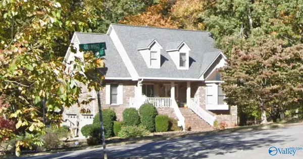 2000 Poplar Point Circle Ne, Huntsville, AL 35811