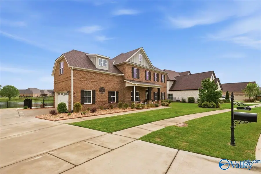 106 Pintail Pointe Circle, Huntsville, AL 35824 - #2