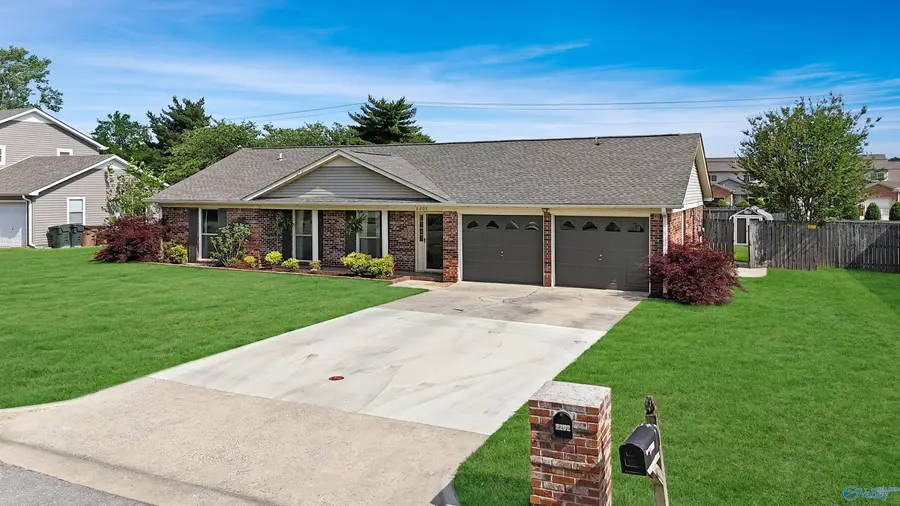 2202 Saint Andrews Street Sw, Decatur, AL 35603 - #2