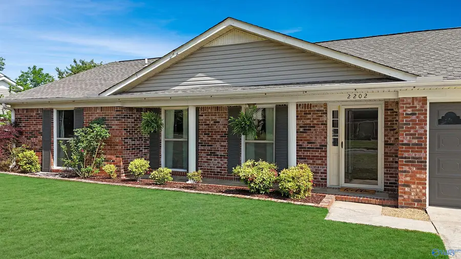 2202 Saint Andrews Street Sw, Decatur, AL 35603 - #3